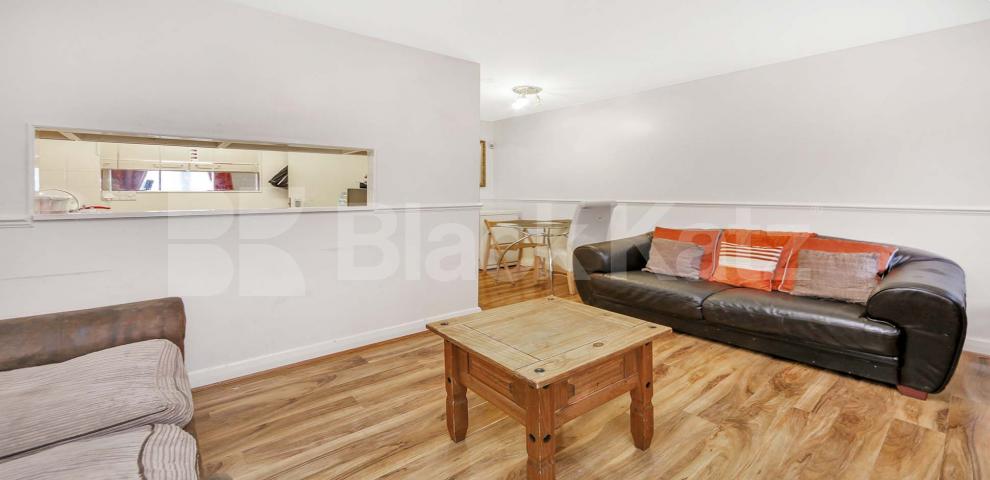 			UNDER OFFER , 1 Bedroom, 1 bath, 1 reception Apartment			 Longfellow Way, London Bridge / Bermondsey